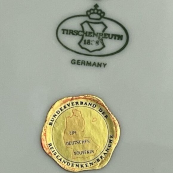 Vintage Tirschenreuth Frankfurt/Main Souvenir Plate – Scalloped Edge, Luster Gla - Picture 4 of 4